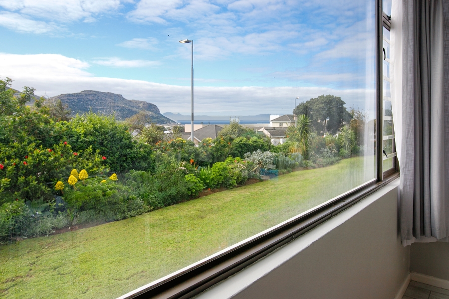 2 Bedroom Property for Sale in Fish Hoek Western Cape
